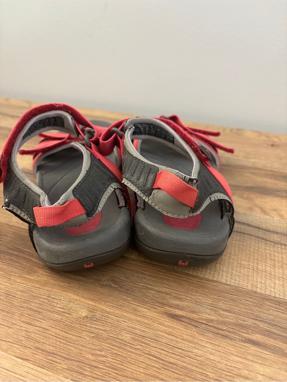Teva Tirra Walking Sandals Red Grey Women’s - Picture 4 of 10